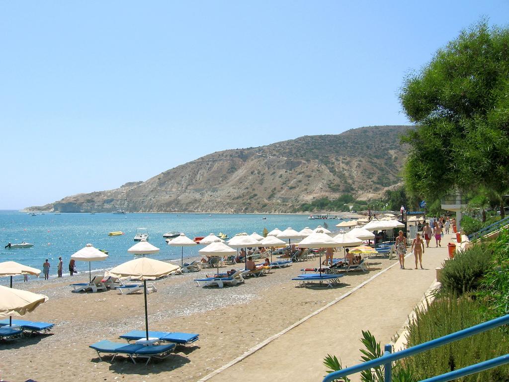 Maria Villa Писсури Номер фото